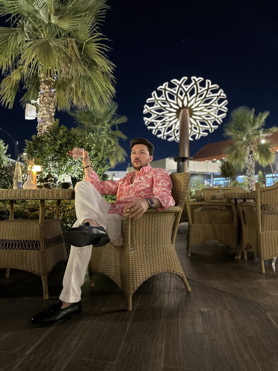 YetiskinErhan's tweet photo. BE DIFFRENT®️

#sunset #SunsetBeach #sunsetbağdat #sunsetphotography #style #WorldCup #Bediffrent #etro #Bağdat #WorldCup2023 #spring https://t.co/NUgvcWCWZe