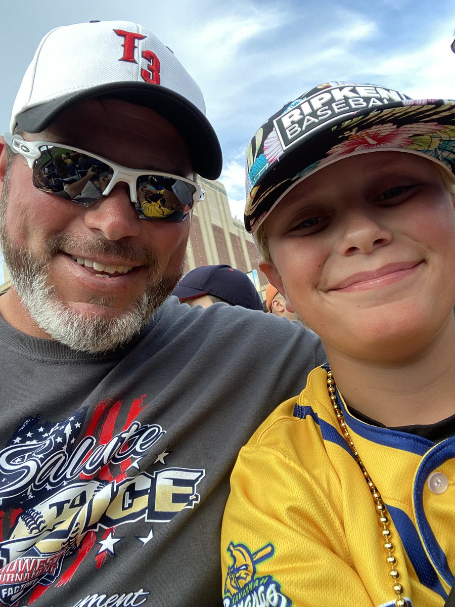 dandavison19's tweet photo. Taking in some BANANA ball with my boy tonight! It’s going to be fun!!! https://t.co/IUtEtz64HU