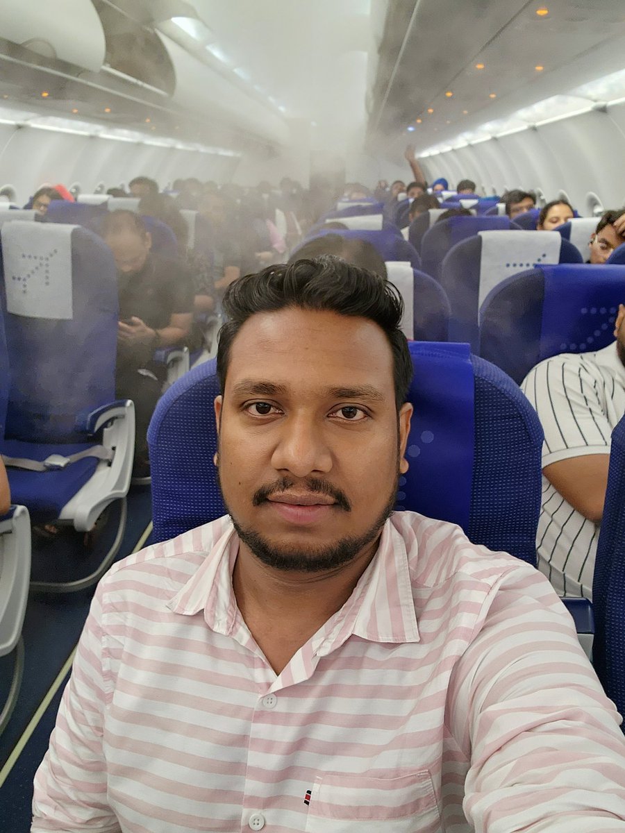shashimorya88's tweet photo. Delhi to Pune! ✈️
@IndiGo6E
#workmode #delhitopune✈️ #indigo #pune https://t.co/WVKkU3FJyz
