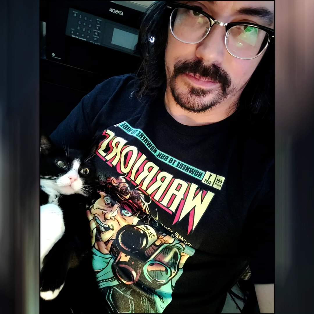 shelbywankenobi's tweet photo. KitKat selfie on point 👍🏻 #🐈⬛ #azpets https://t.co/XGx7HjOx2F