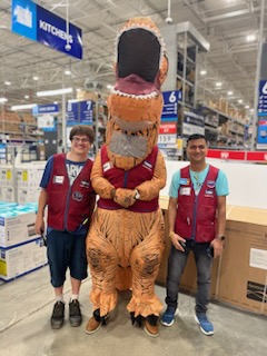 We're hanging out with our credit mascot, Dino. He is helping us eat up some credit and drive details and leads !!!