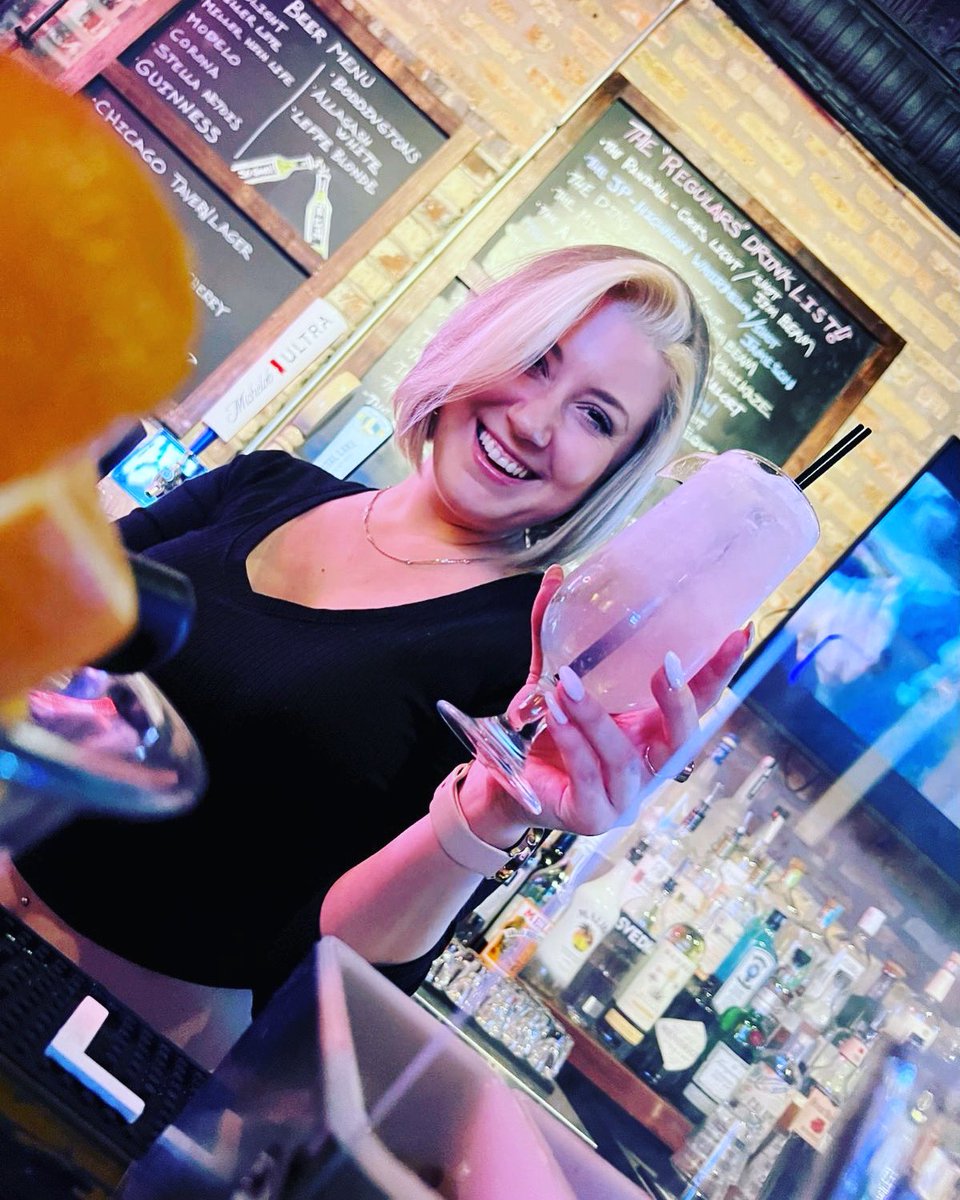 randallspub's tweet photo. Thirsty Thursdays! Stop by for a libation! #drinks #cocktails #shots #barlife #ThirstyThursday https://t.co/E12DpT5slG