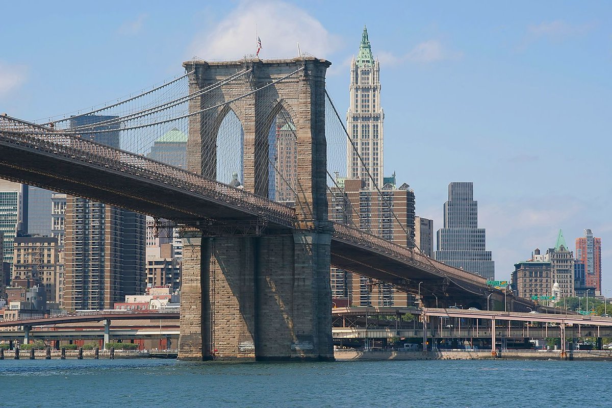 AndreaSmart93's tweet photo. 4 years ago today I was on my way to #NYC to was bursting with excitement to see #BrooklynBridge and #BryantPark 
two of the most incredible things I've ever seen ❤️NY
#mybridge 
#mypark 
#newyorkcity 
#NewYorkMinute https://t.co/1snkWQRFEF