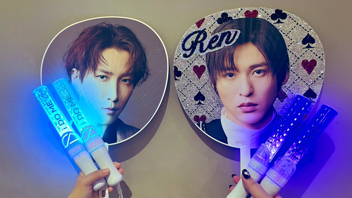 xmeegrx9's tweet photo. 名古屋2日間楽しすぎた😭🖤
えまぴと一生笑ってた😂🖤💙
目黒くん死ぬほどかっこよくて無理だったほんと目黒くんしか無理目黒くんずっと着いてく😭👊🏻オーラス花分解して配ってた目黒くんスーパーしごできアイドルだった❗️❗️❗️❗️❗️好き❗️❗️❗️❗️目黒くんお疲れ様❗️❗️

#SnowMan1stDOMEtour2023iDOME https://t.co/rN4k7OqN5y