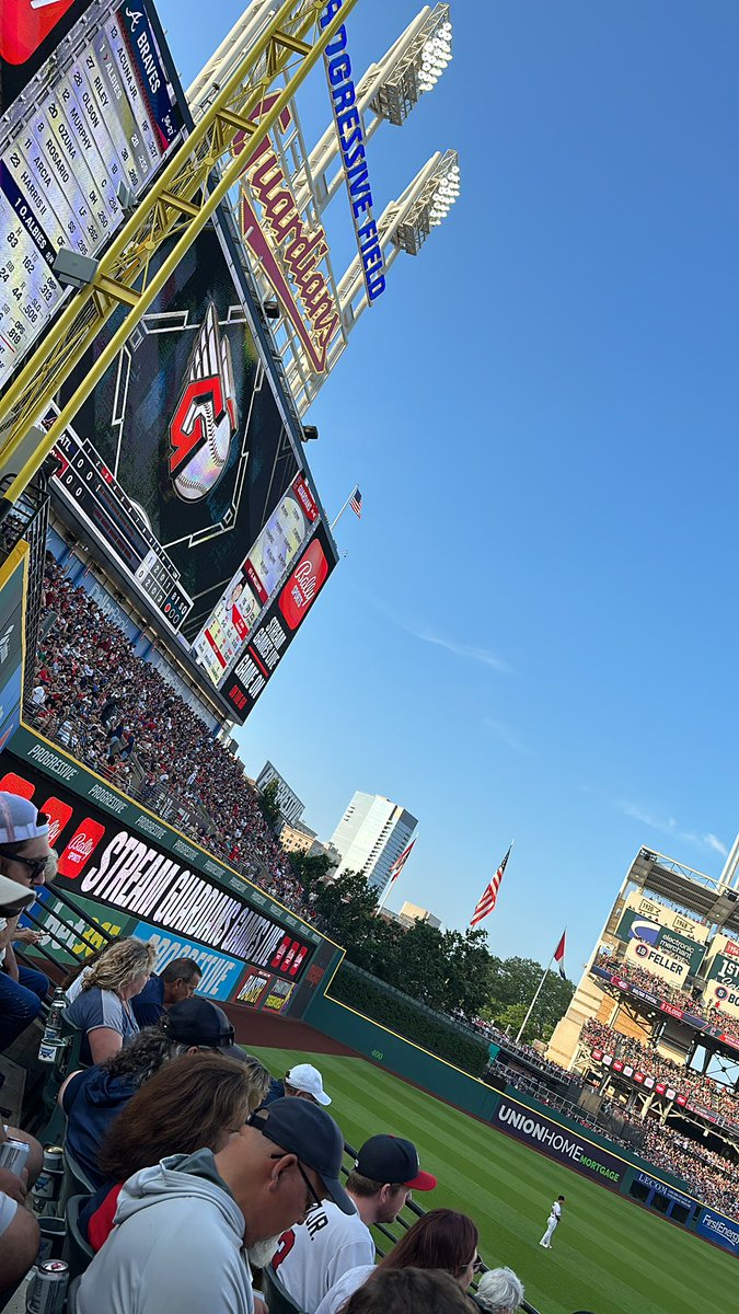 gr1ffw's tweet photo. Great night for a Guardians game! https://t.co/RY3qB8ZuWr