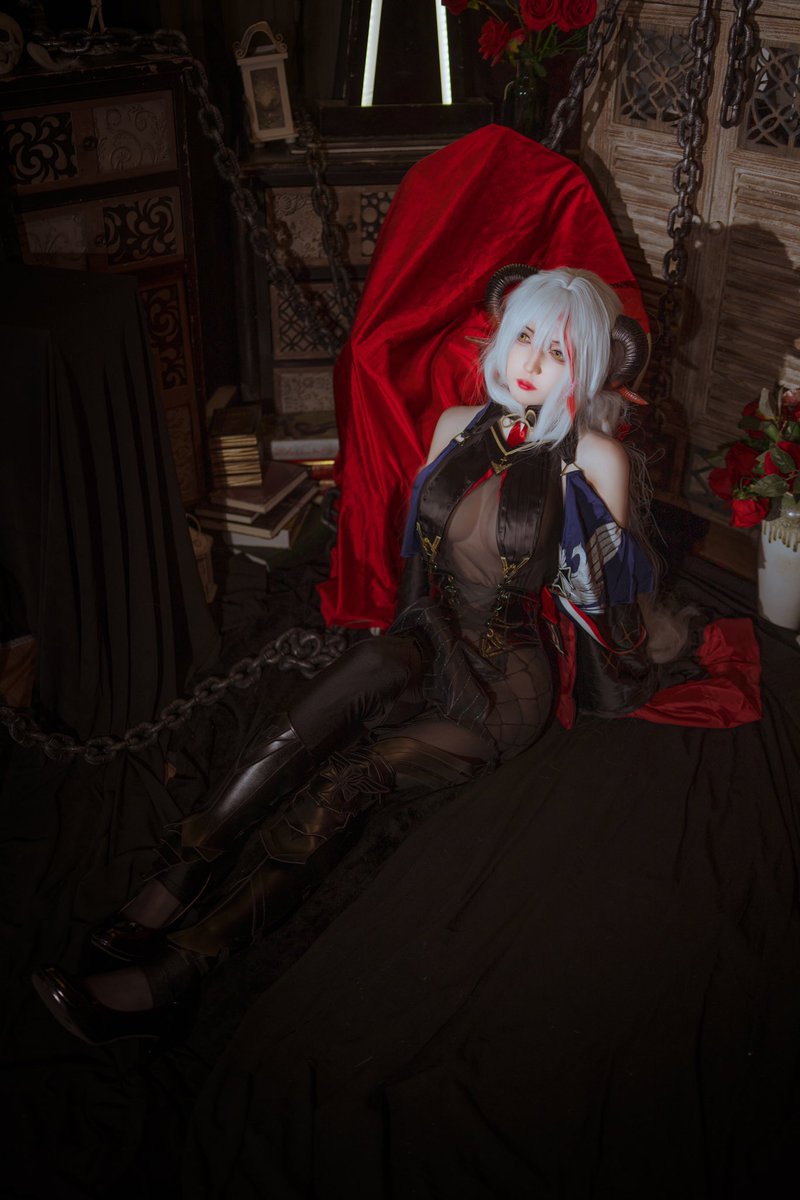 name83676216211's tweet photo. 埃吉尔｜COS
#cos #cosplay #cosplayergirl #AzurLane https://t.co/IYrE0M1g4V