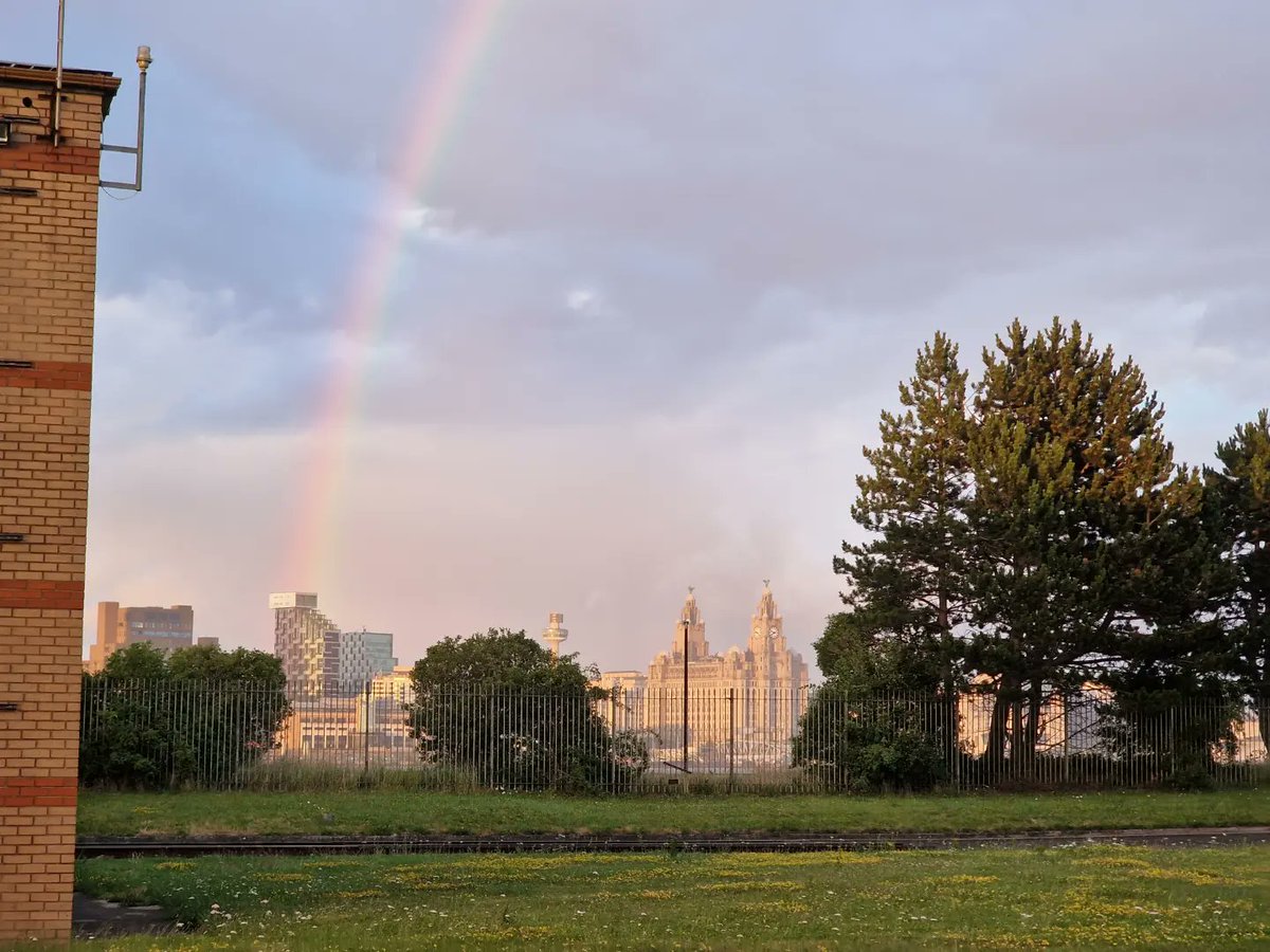 Merseyside_SAR's tweet photo. Wow would you look at that view of the double rainbow from the helipad 🌈

Our volunteers participated in the second and final session of the Level 2 Suicide Awareness course.

Well done everyone! 

#MondayNightTraining #SuicideAwareness #CommunityMatters #MakingADifference https://t.co/pliwNDBb4E