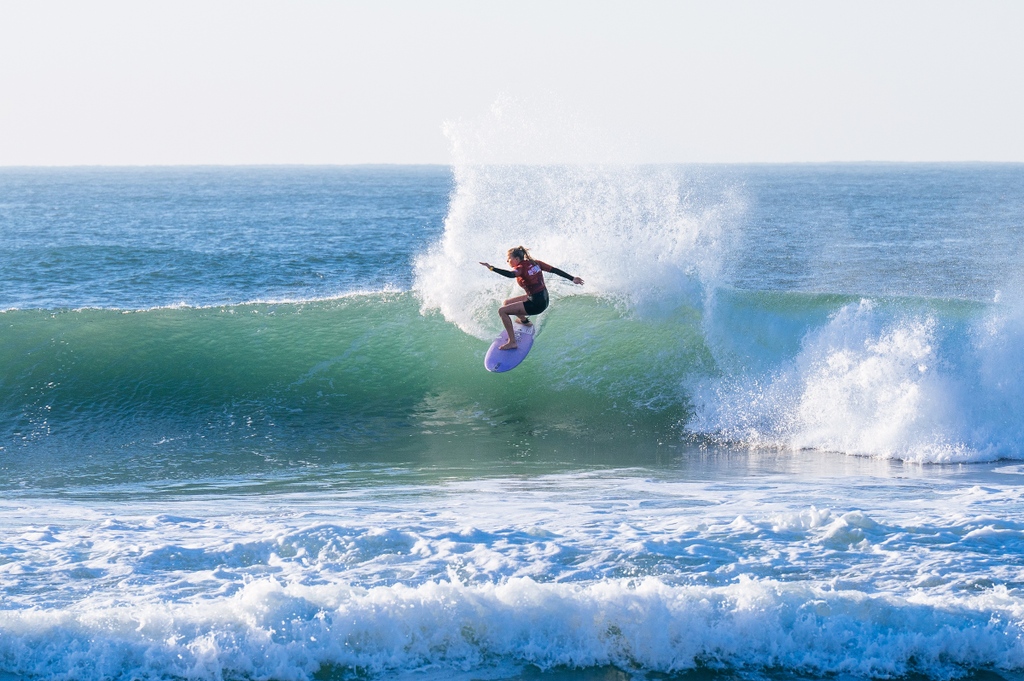 The Challenger Series is back on the road with @ellieharrisonnnnn progressing through to the Rd of 32 last night 🔥

Action starts each day at approx 3pm Victorian time. 

📷️ Nicolette Tostee / Kody McGregor / World Surf League

#surfing #surf #vicmafia