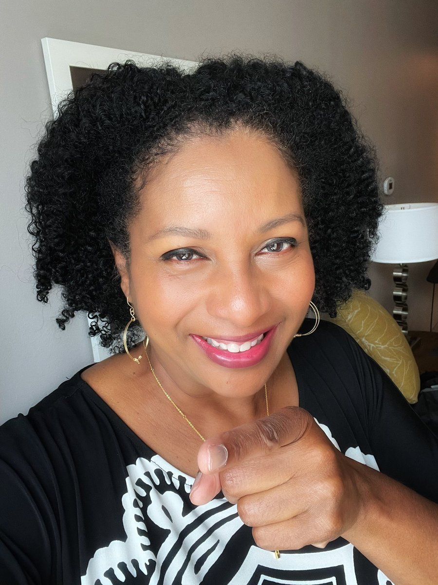RhueStill's tweet photo. DO YOU! Today is National CROWN Day! Today, we celebrate natural hair in all its beauty. However you choose to wear your hair - curly or straight, slicked back, locs or in a top bun, it's all beautiful, and you shouldn't be discriminated against because of how you wear your it. https://t.co/HCv8aKKBpw