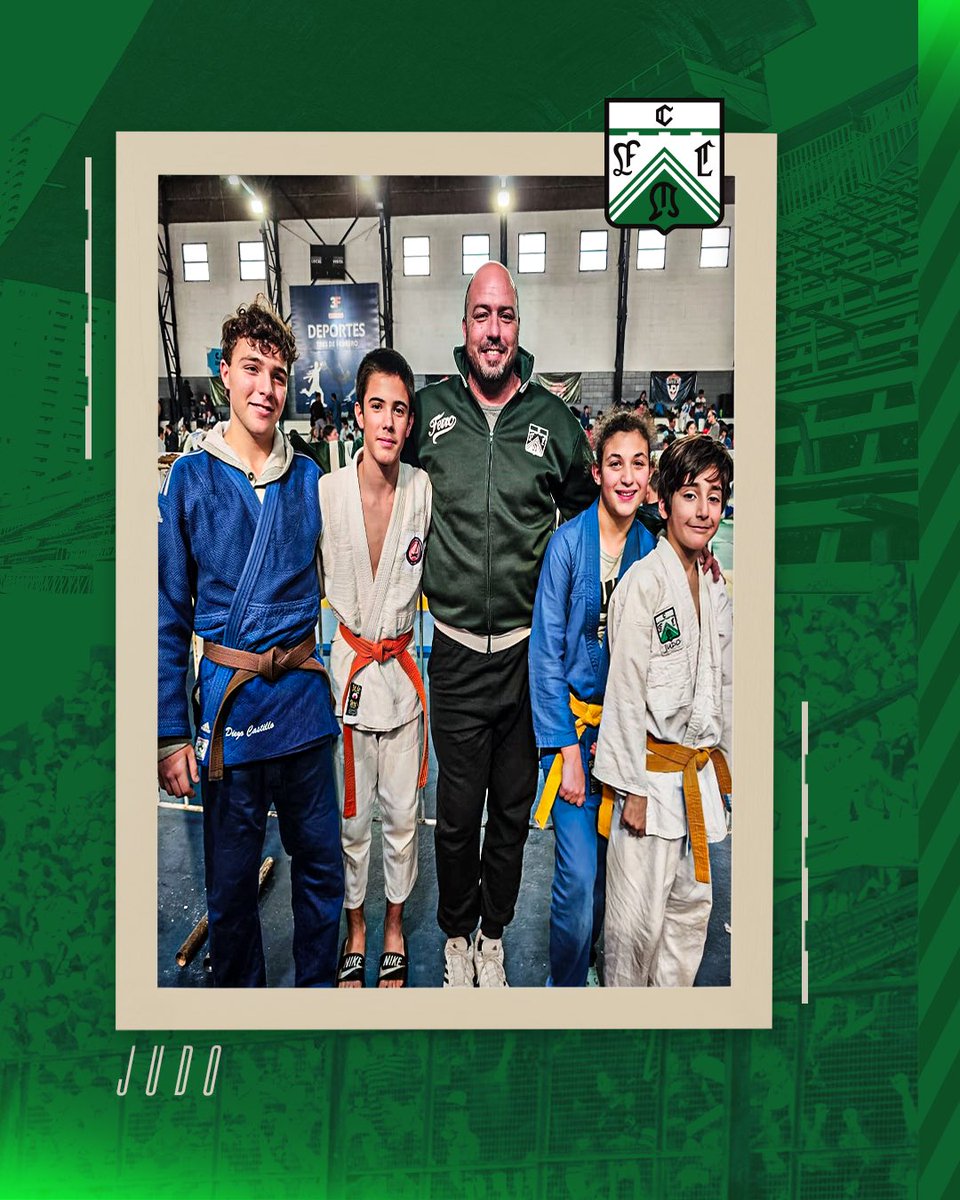 FerroOficial's tweet photo. 🥋🥉 ¡Dos podios para el Judo en el Abierto de Caseros!

En un inmenso evento que contó con 680 judokas de toda la Argentina, Diego Castillo y Darían Paz se quedaron con el tercer puesto en sus respectivas categorías 👏🏽

#VivíFerro 💚 https://t.co/XmulvC7sKp
