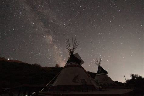 Native3rd's tweet photo. “If people sat outside and looked at the stars each night, I'll bet they'd live a lot differently.”
~ B. Watterson, 🪶✨ https://t.co/otR566VBW8