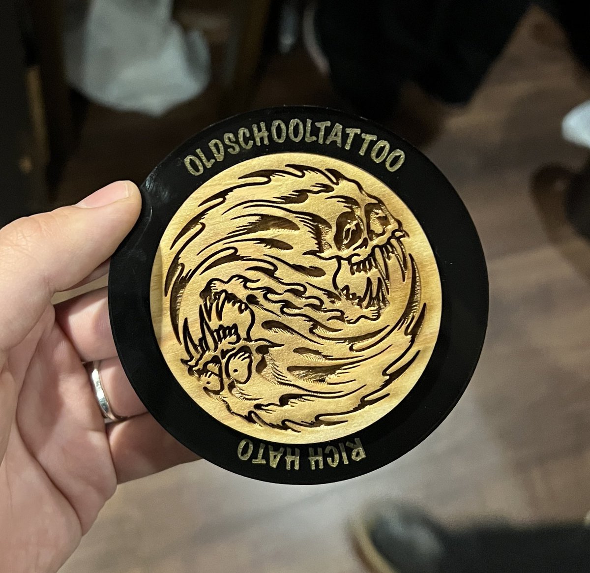 おはようございます🫶🏿早起き

コースターつくった、技術向上のため欲しいものがあったら教えてチョ🏃‍♀️🏃‍♀️