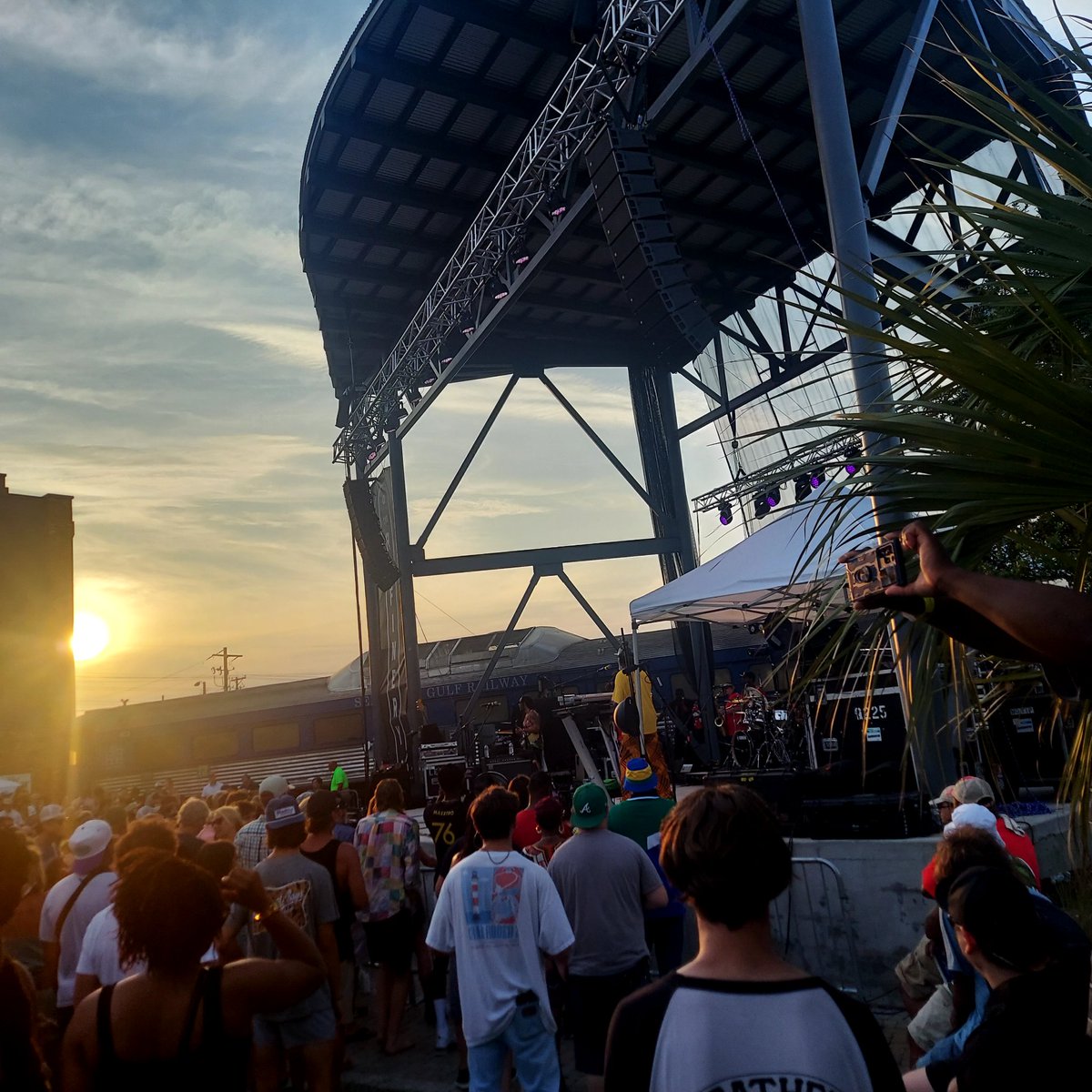 Ms Nipplez (aka Ms Gearhead) tweet media