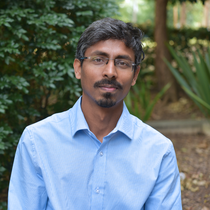 #Osteoporosis: imagine predicting who has the condition 𝑏𝑒𝑓𝑜𝑟𝑒 effects show, to treat it earlier?
"Understanding how osteocytes communicate with other bone cells will aid in finding a potential molecule that could predict the condition in advance”-Shiva, 3MT People's Choice