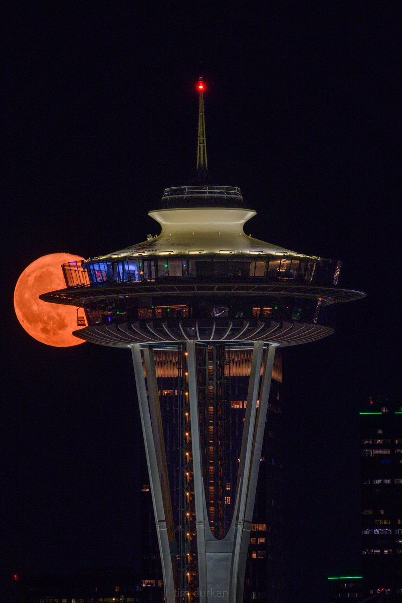 Tonight's full moon here in Seattle