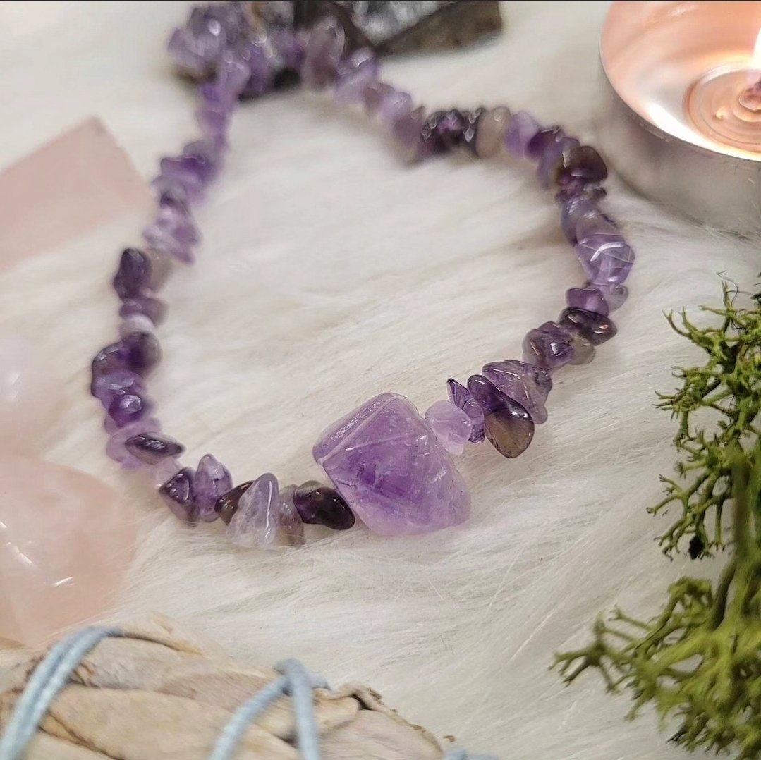 TheWildWWitch's tweet photo. Amethyst relieves stress, soothes irritability, dispels anger, fear and anxiety. Amethyst brings spiritual awareness, opens intuition and enhances psychic abilities.

https://t.co/P8Kh01a9BR
#MHHSBD #EarlyBiz #britcrafthour #collabhour #USABizParty #CupcakeHour #SocialCafe https://t.co/HFWVyCPhgX