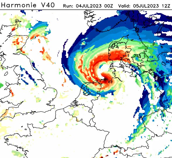 Bijzondere weerkaarten voor juli! Woensdag trekt een lagedrukgebied recht over NL en diept flink uit: de kerndruk daalt van 1007 naar ~995 hPa in 10 uur tijd. Zie deze werkelijk prachtige krul op de simulaties! #storm 👇
 
Voor de uitgebreide verwachting:
woutervanbernebeek.nl/forecast-tekst