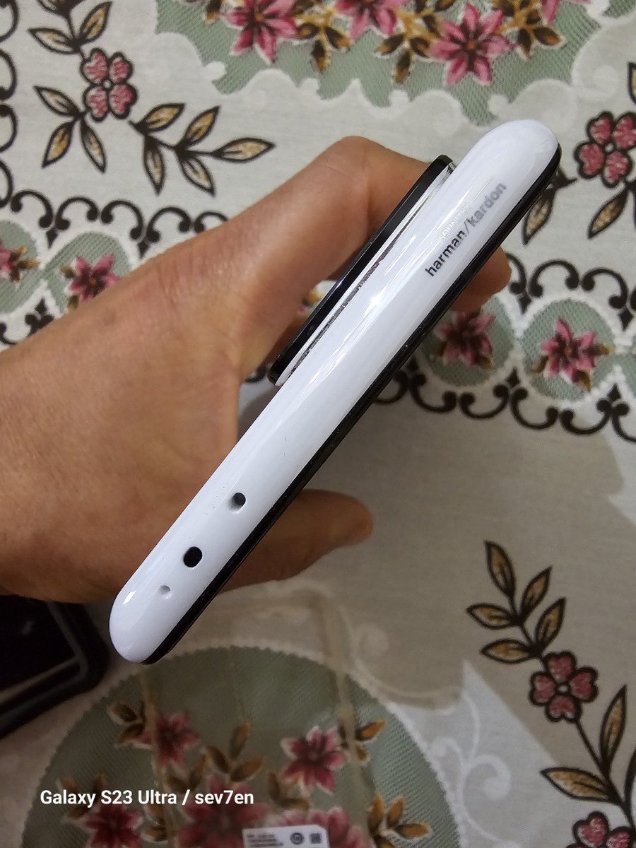 fabrizio_degni's tweet photo. I am writing this post a bit sad as this is the last beta for the #MIUI14 weekly releases of #China and #xiaomieu firmwares. I am of course referring to the Xiaomi MIX4, a wonderful device with an underrated camera array 😌
#xiaomimix4 #xiaomi #firmware #beta #updates https://t.co/rGqWDH7Jiy