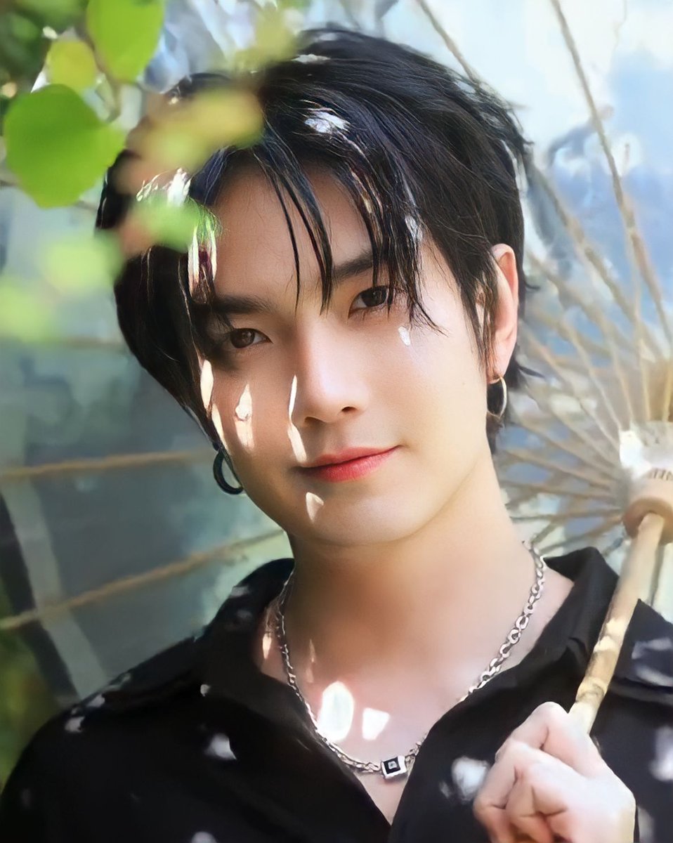 builddaily_'s tweet photo. prince🍃   #xblushmagazinexbuild https://t.co/eSnxmY8Ypy