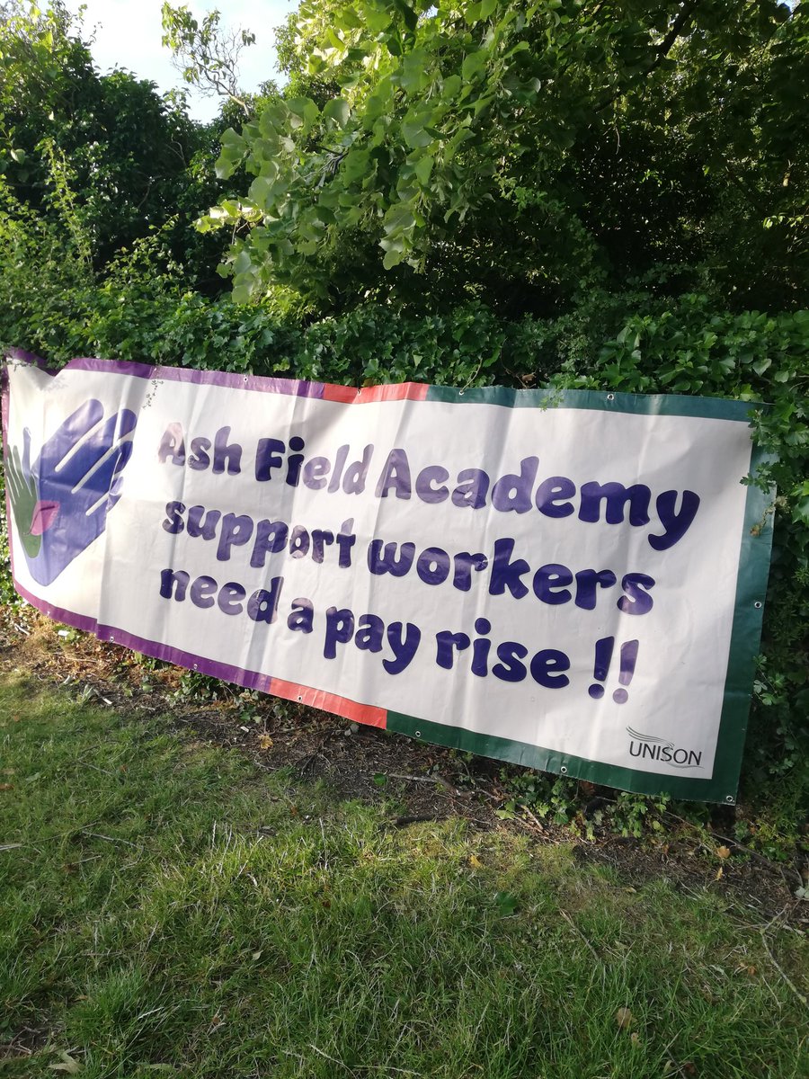 KennaJanet's tweet photo. Day 13 #AshFieldStrikes https://t.co/NnMRAGFCG6