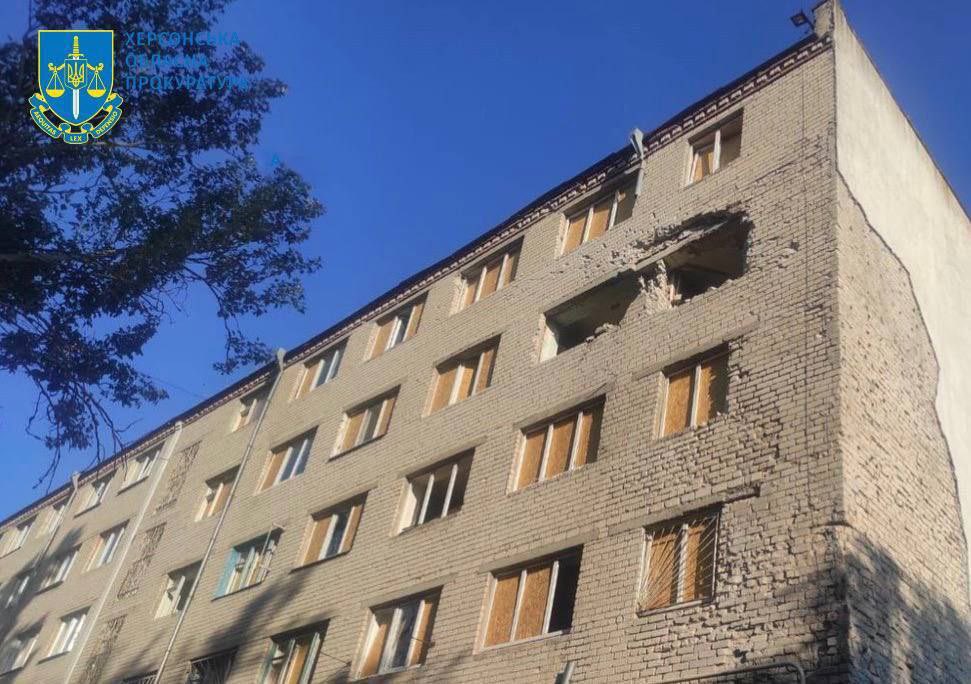 sternenko's tweet photo. This morning russians attacked Kherson and killed two civilians. 

Still no ATACMS for Ukraine. https://t.co/i3YnFrxMS1