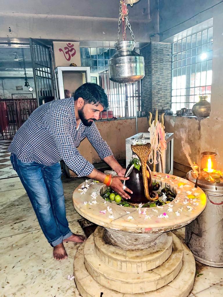 अंकित मिश्रा 🚩 tweet media