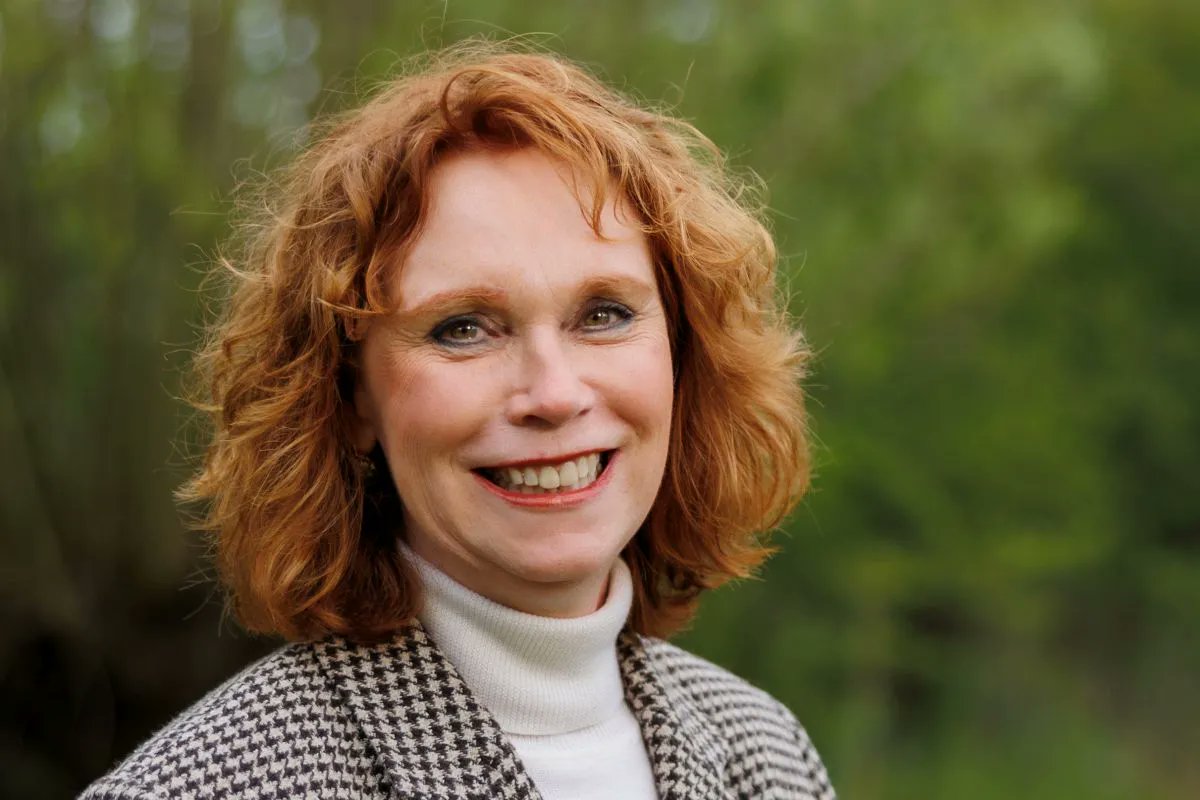 ‘Het is belangrijk om elkaar te ontmoeten, te vertrouwen, te verdiepen op inhoudelijke thema’s en samen vooruit te blijven kijken binnen een ecosysteem van leren, werken en innoveren', aldus Annemarie Moons over Groenpact. Lees hier het hele interview: groenpact.nl/groen-in-actie…