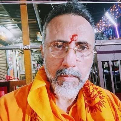 ShoaibIND's tweet photo. पावन सावन की हार्दिक शुभकामनाएं– हर हर महादेव! 🙏 #सावन https://t.co/G4jPGgs5lO
