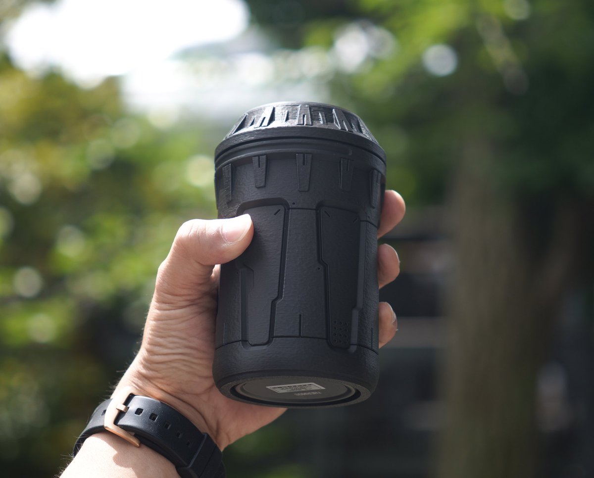 R3LABO's tweet photo. R3LABOの新作ギア【LIQUID BARREL】
サーモス保冷缶カバーのカバーを作りました。リリース日は後日アナウンスしますので、ぜひチェックを🙏
#R3LABO #LIQUIDBARREL https://t.co/mfJF2dwipt