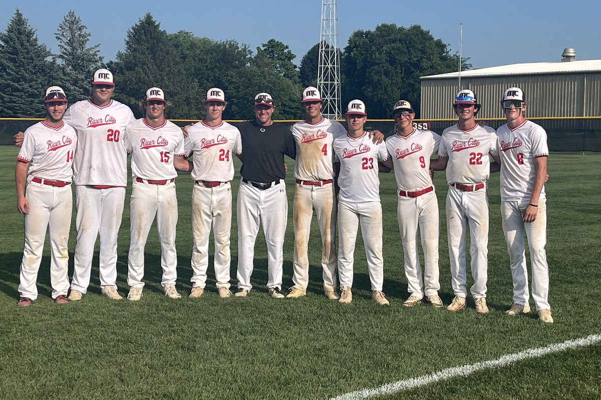 My guys…loyal, energy givers, family!  Love our seniors❤️