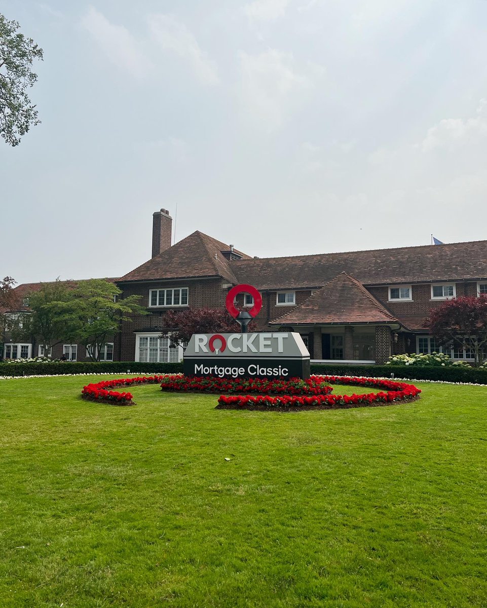 Emily Moynihan tweet media