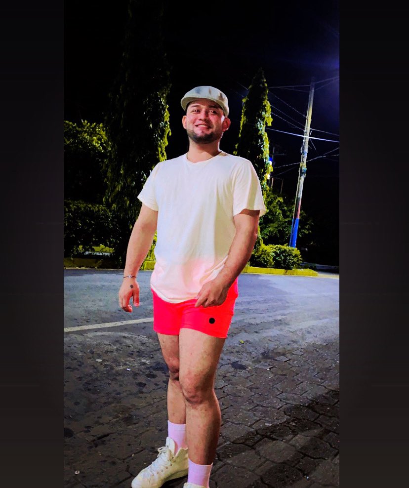 jasserruiz7's tweet photo. 🏳️‍🌈🏳️‍🌈 https://t.co/SgDKaEOSEo