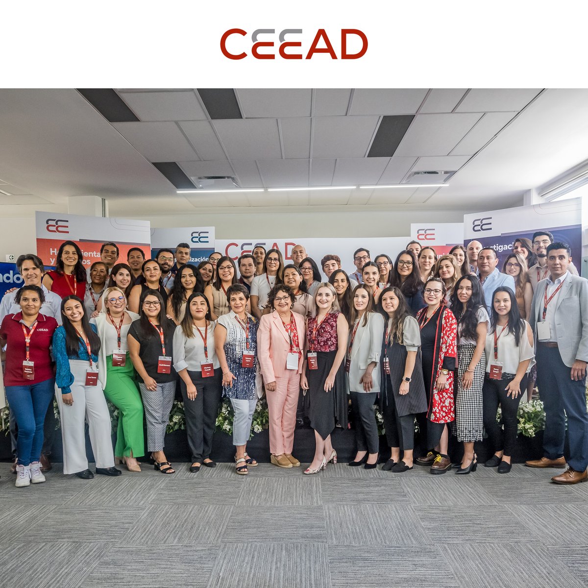 CEEAD's tweet photo. Con mucho orgullo compartimos con la comunidad del CEEAD que Luis Fernando Pérez Hurtado ha entregado la estafeta a nuestra directora general, Lila Zaire Flores Fernández. https://t.co/5yqVs3ylAy