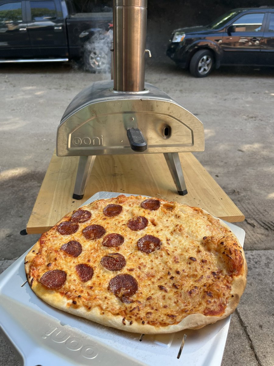 PBoogs8's tweet image. Great day at Lake Melissa. Made some top notch pies on the @OoniHQ too. #FerdaFamily