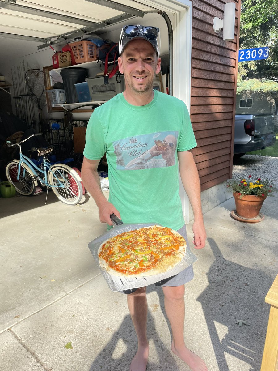 PBoogs8's tweet image. Great day at Lake Melissa. Made some top notch pies on the @OoniHQ too. #FerdaFamily