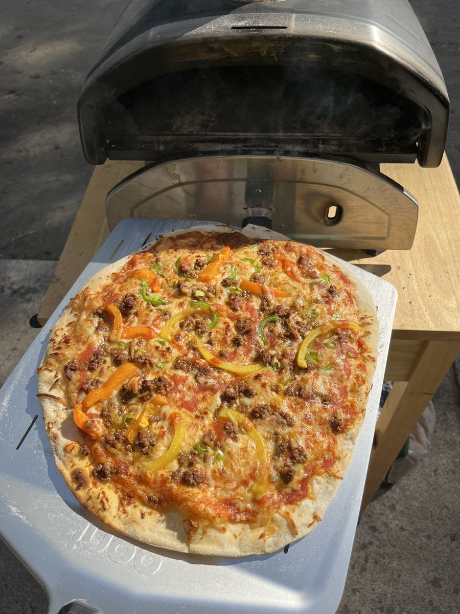 PBoogs8's tweet image. Great day at Lake Melissa. Made some top notch pies on the @OoniHQ too. #FerdaFamily