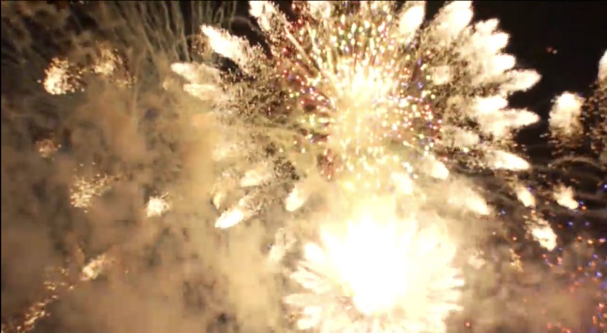 minhanseim's tweet photo. Fireworks from #redwhiteboom Columbus Ohio! https://t.co/l7AgZSVk9T