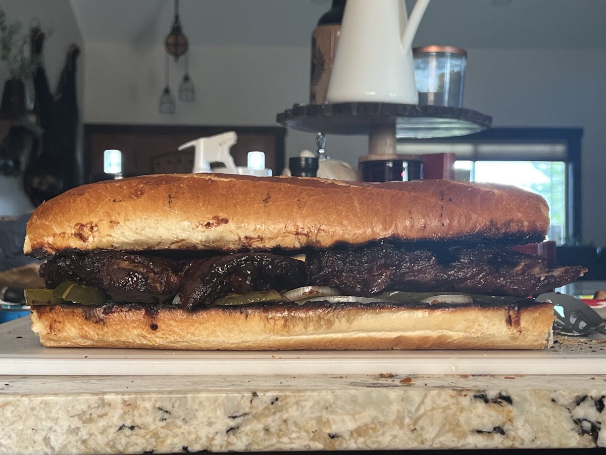 BillJoh5788's tweet photo. The MacRib!! #howtobbqright https://t.co/CHHqjUzDMu