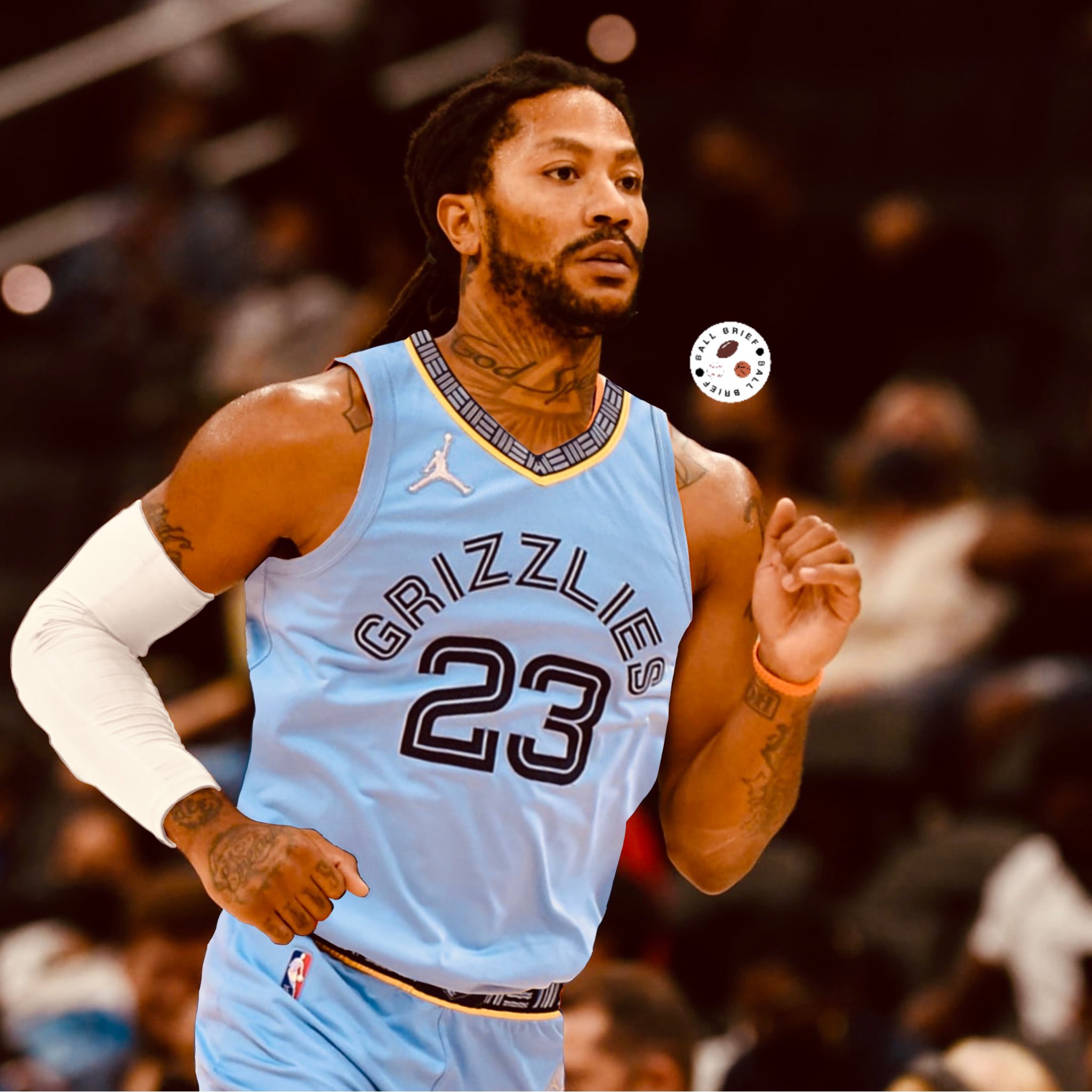 New York Basketball on X: Grizzlies greet #23 Derrick Rose back