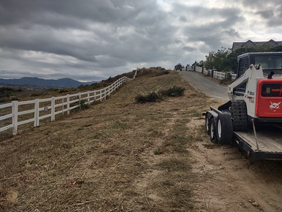 LandClearingPro's tweet photo. Abatement mowing on our client's vacant property in Temecula. Got weeds, brush or weed abatement notices? Call or Text (951) 329-8065 https://t.co/7Q6KqsZWAQ

#weedabatement #temecula #calfire #fireseason #fireseason2023 #mowing #tractorservices #murrieta #menifee #perris #hemet https://t.co/DQOEuw0pRb