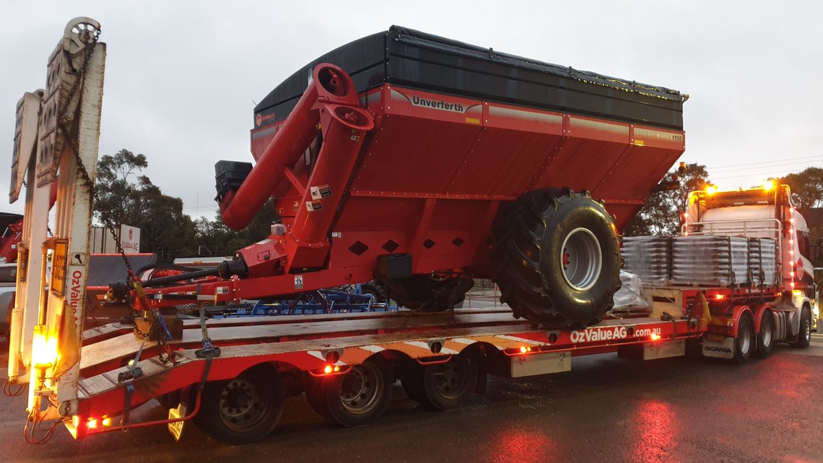 OzAG_Machinery's tweet photo. Plenty of machines hitting the road in the last week.
Chaser Bins, Spreaders, Tillage &amp; more...
Find the machine, to best suit you at https://t.co/TSmWcK7ybO
#werefarmerstoo #ozag #ozvalue #delivery #unverferth #chaserbin #fertec #spreader #ilgi #tillage #donder #rolmako #oftm https://t.co/esJPwwtWFg
