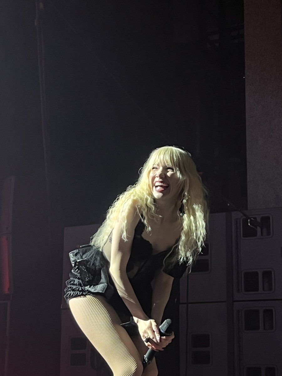 thegeekmechanic's tweet photo. Never-before-seen photos of @carlyraejepsen because I took them.
#CarlyRaeJepsen #SoNiceTour #カーリーレイジェプセン https://t.co/HBI8CLhq6g