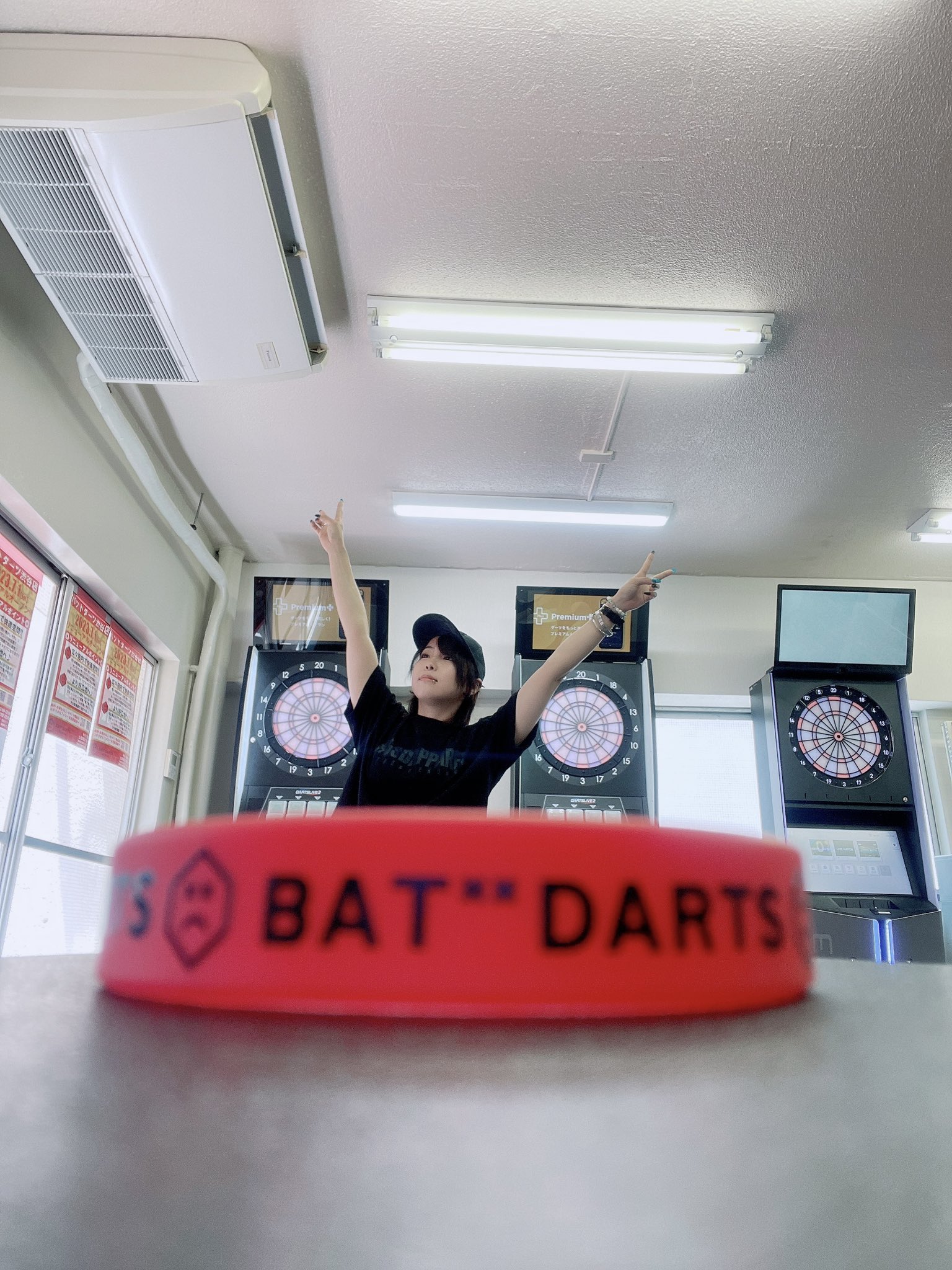 BAT DARTS SHIBUYA on Twitter "2023/07/04 BATDARTSおーぷん🔔 ラバーバンド可愛くてスタッフも