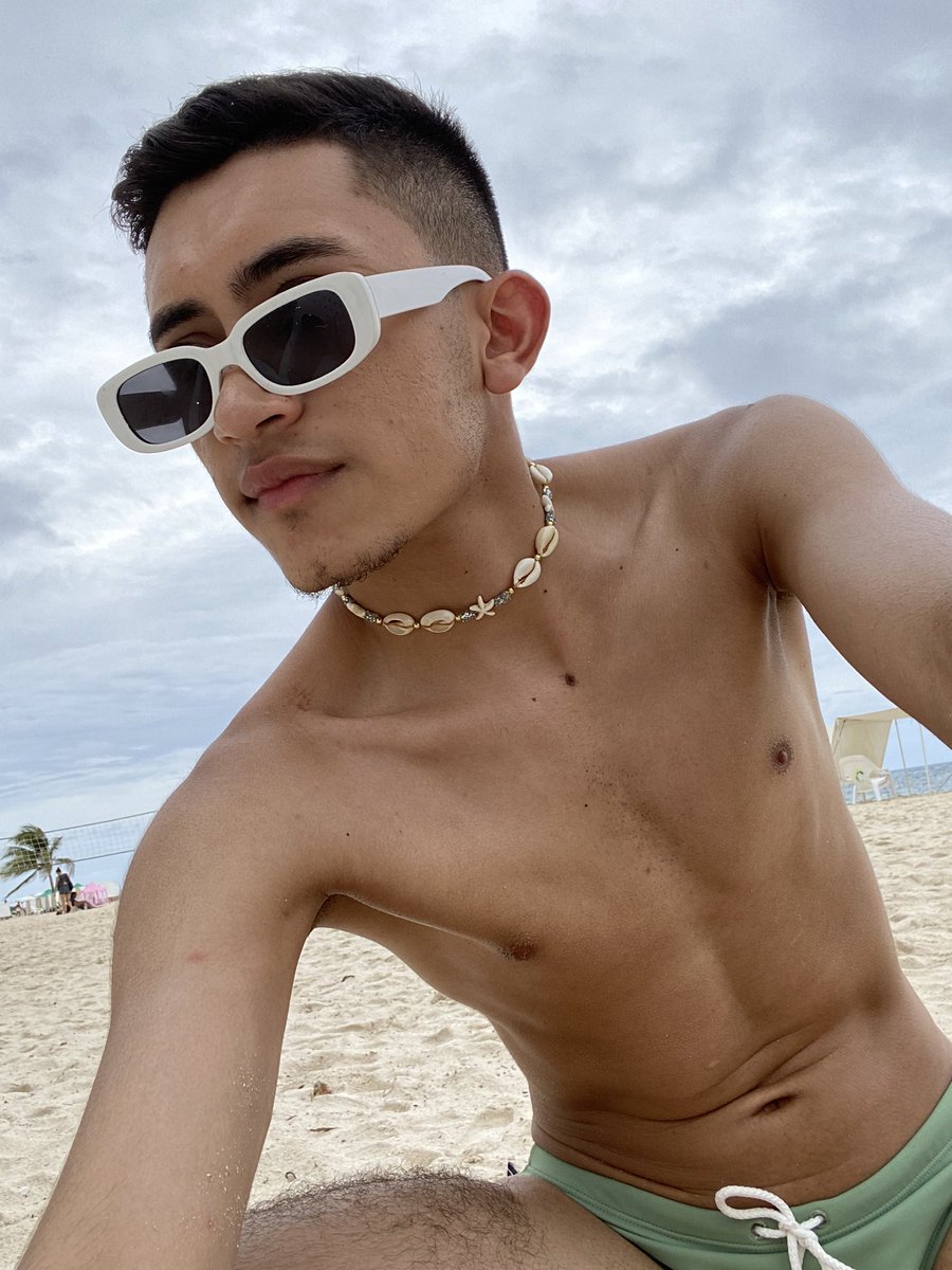 bryang____'s tweet photo. 🐚🪸🌊🌴🌞 https://t.co/aT11VBpGJR