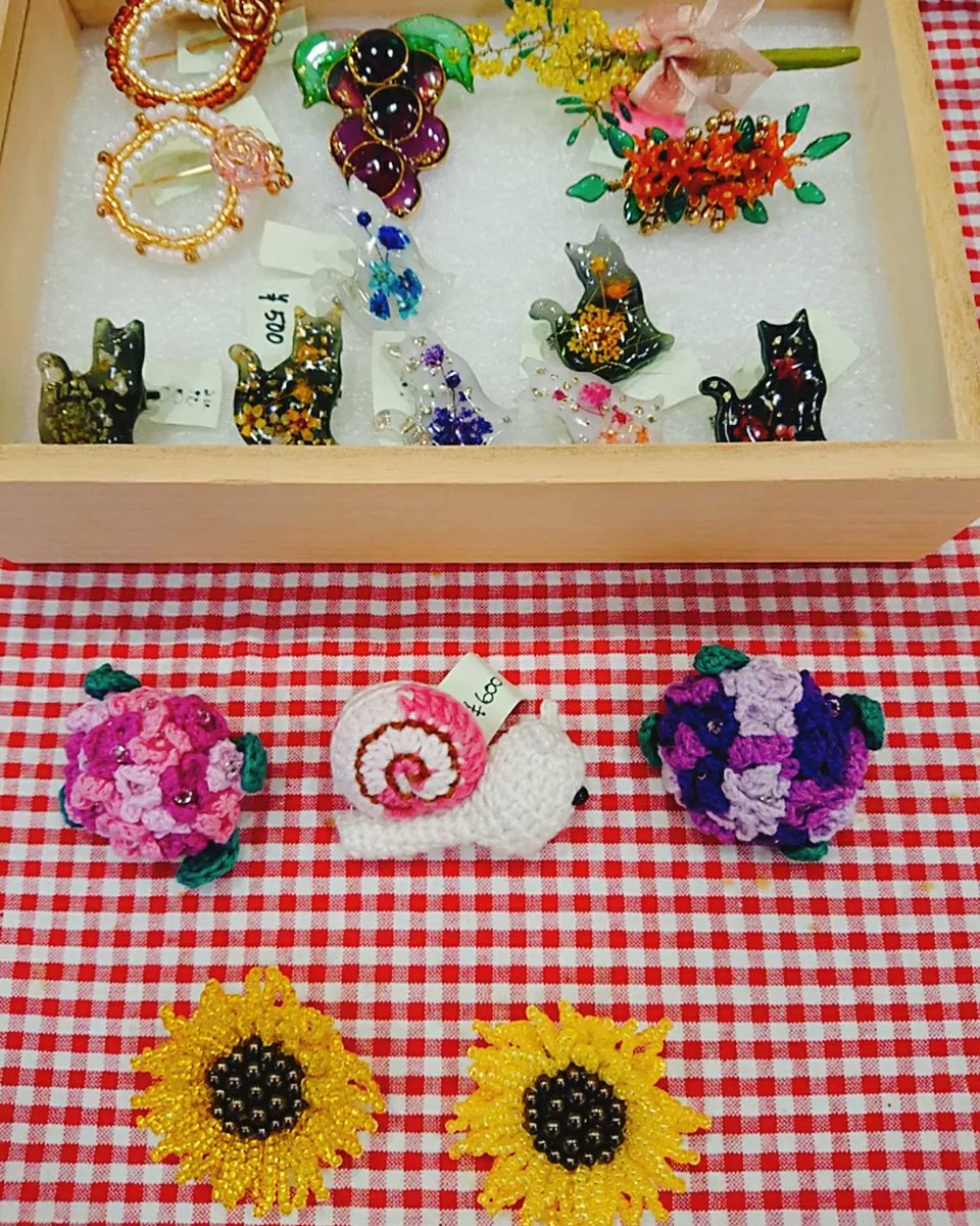 irodorimarche's tweet photo. ぷち彩りマルシェinイオン東海店
始まってますー

編み物作家さん多め
本日 4ブースなのですが、3ブース編み物さんですが、それぞれ
個性爆発させてますので、ぜひ 遊びに来てください
４時までです

ねのはな
Reine
彩りgarden
@irodori93garden
占い☆福元ちひろ
@888_fukumoto

#イオン東海店 https://t.co/MhBlcmpB33