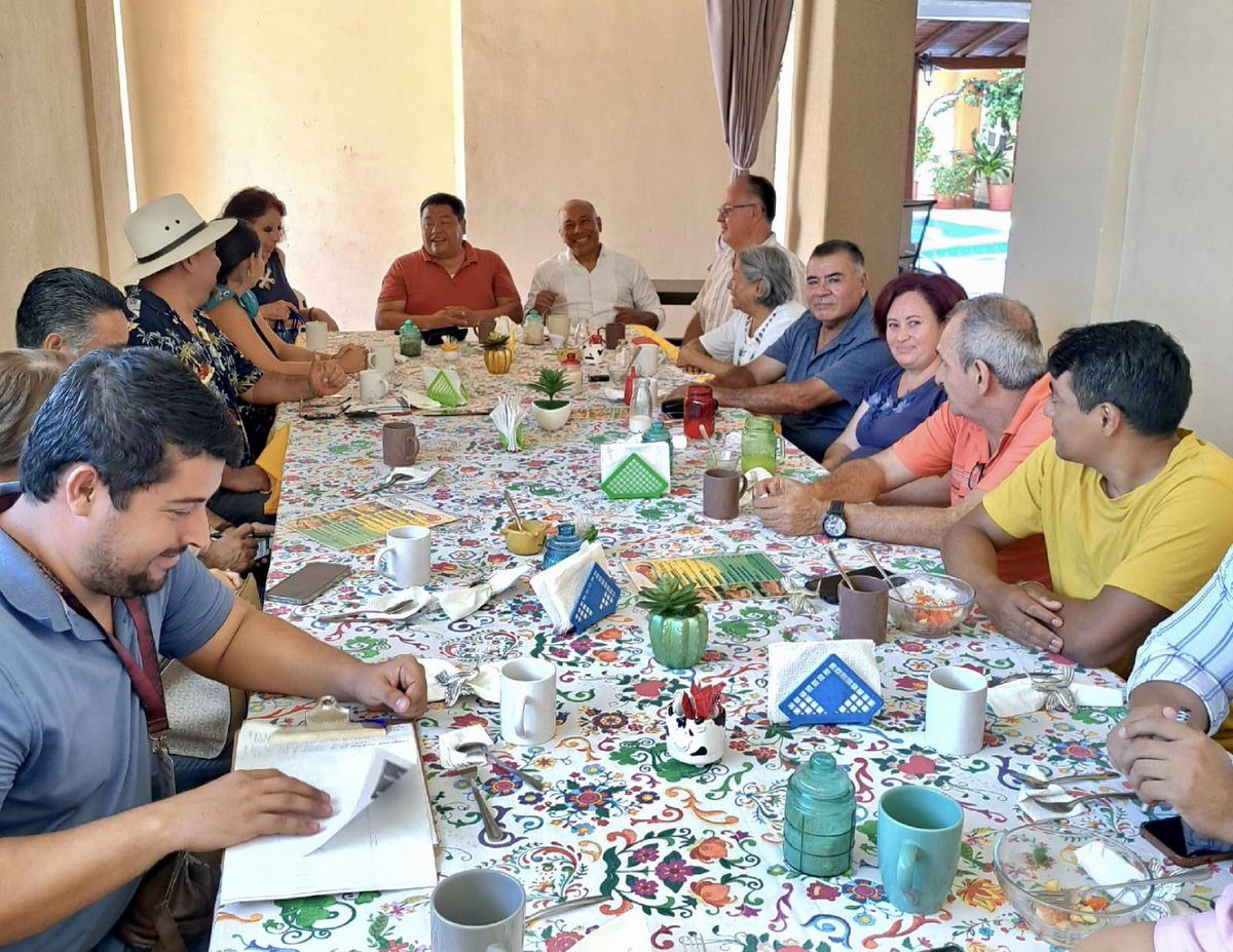 La Secretaría de Turismo de Guerrero, que encabeza Santos Ramírez Cuevas, a través de la Delegación Regional de Turismo en Costa Grande, participó en la reunión con Hoteleros agremiado a la Asociación de Hoteles y Moteles de Zihuatanejo.

#SecturGuerrero