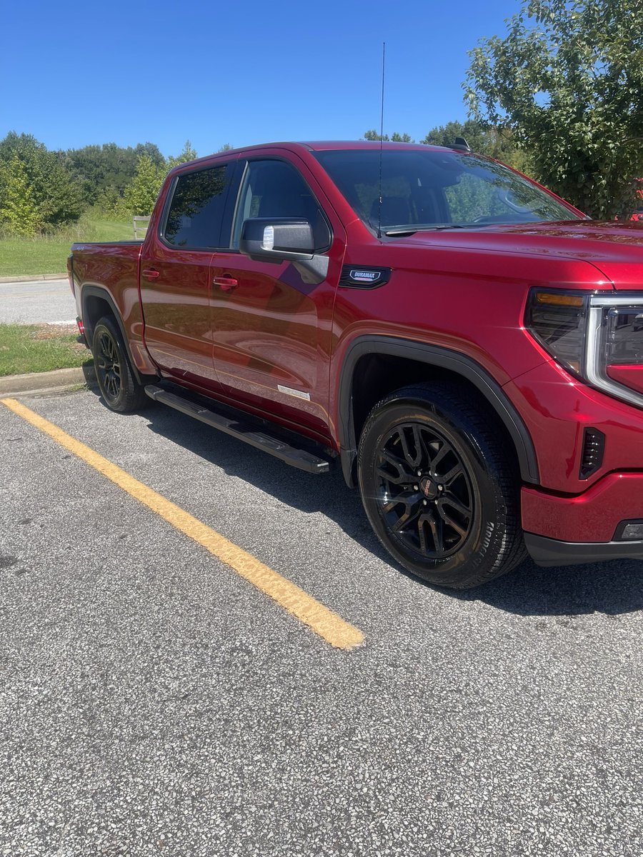 silerh24's tweet photo. @ZiggyJG Welcome to truck gang🤠 https://t.co/S28hgMjmS7