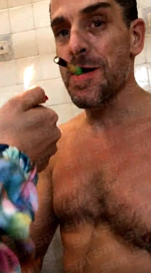 TonyVenet274186's tweet image. ¿Sabías que acaban de encontrar una gran cantidad de cocaína en la Casa Blanca?

#WheresHunter