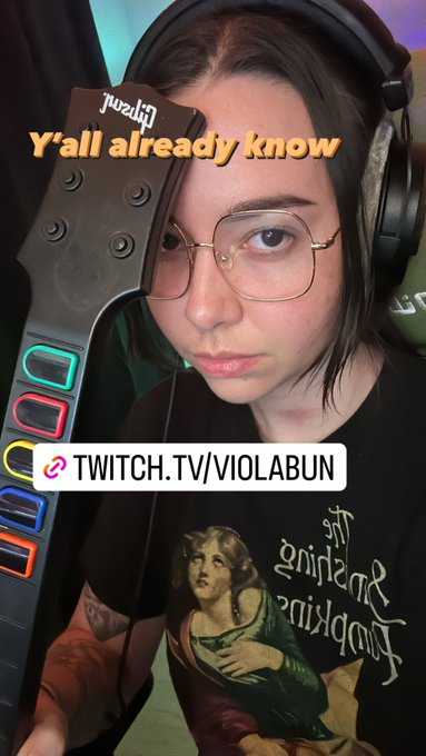 PING PONG BOT !SHOOT || pov: you are watching the next Eddie Van Halen of clone hero https://t.co/vq