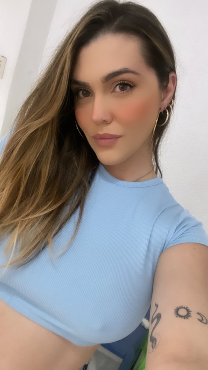 nicolerudolf_'s tweet photo. 🩵🫐💦🐬🦋🧢💎🧿💤 https://t.co/d3apXGYCzc